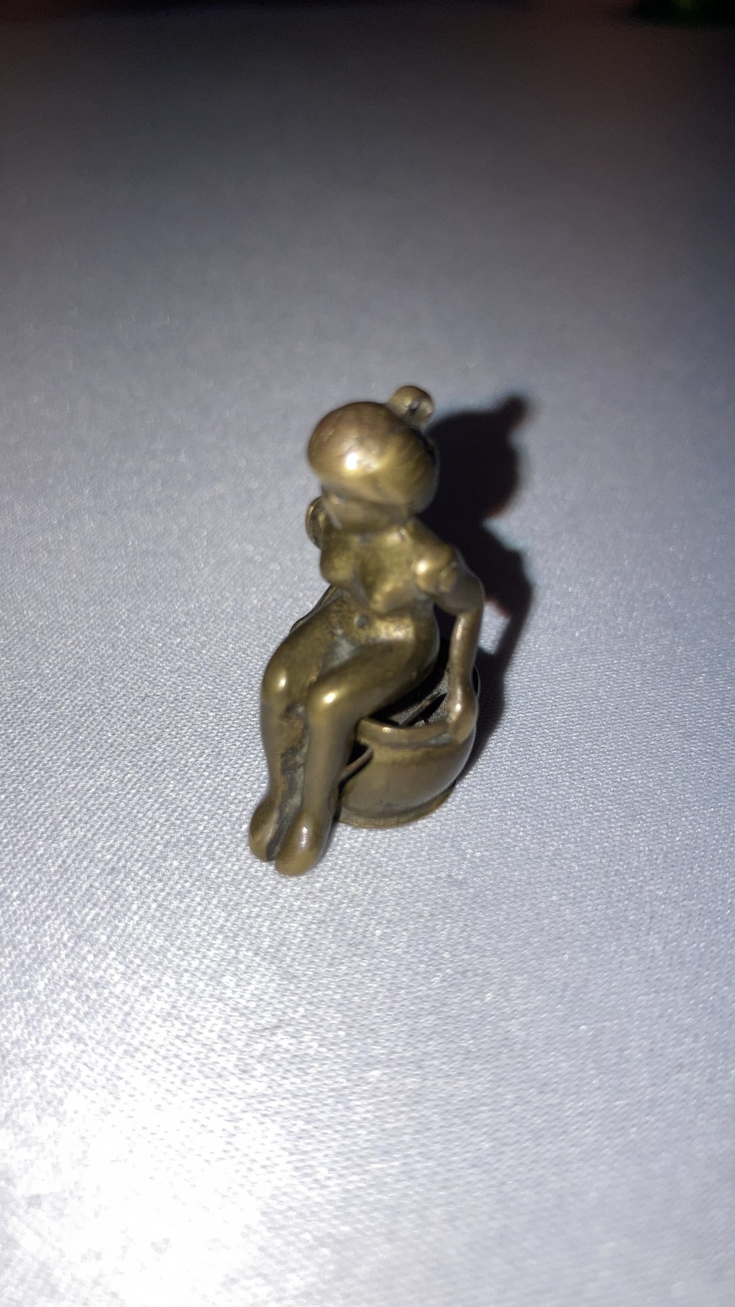 Karen's tat - a Victorian erotic cigar cutter